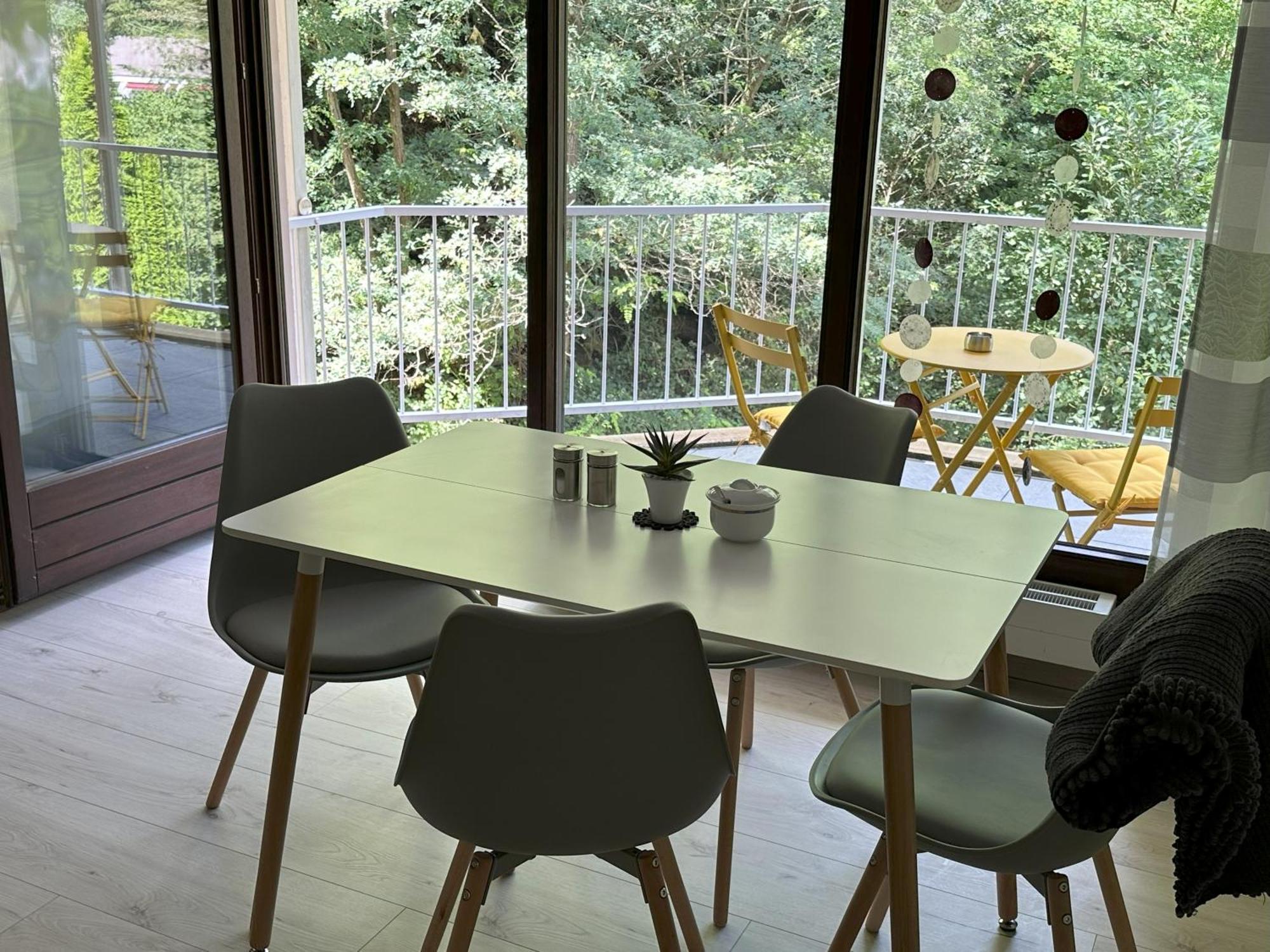 Ferienwohnung Buehler-Kurparkresidenz Bad Bergzabern Exterior foto
